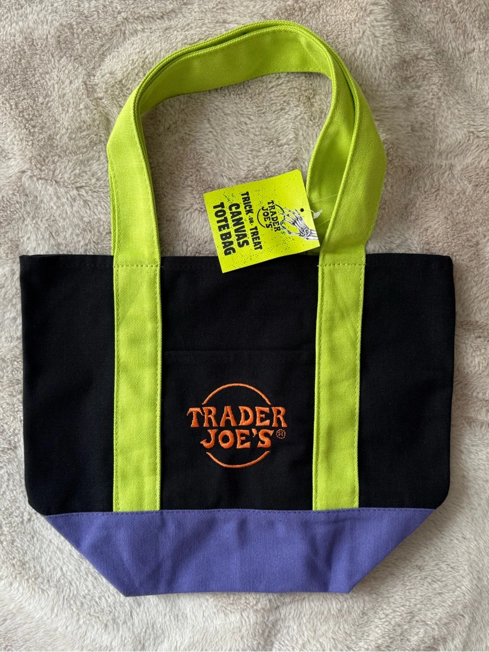 {NOT FOR SALE} ⛔️ NWT Trader Joe’s Trick-or-Treat Mini Canvas Totes 🎃 {Set of 4}